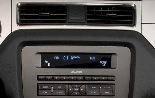 2011 Ford Mustang interior CC