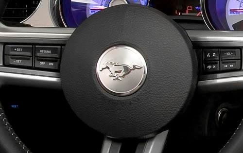2011 Ford Mustang interior DETAIL