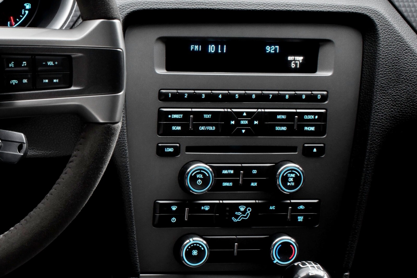 2013 Ford Mustang interior CC