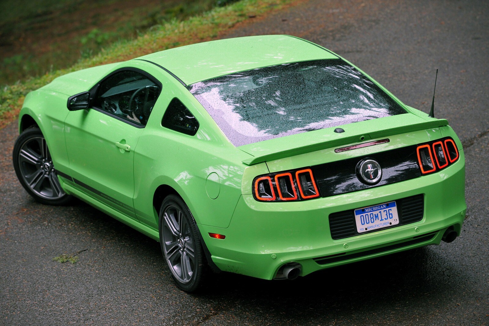 2014 Ford Mustang V6 Premium Coupe Exterior