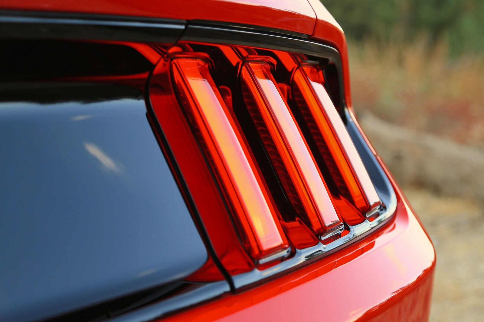 2016 Ford Mustang front safety EDETAIL