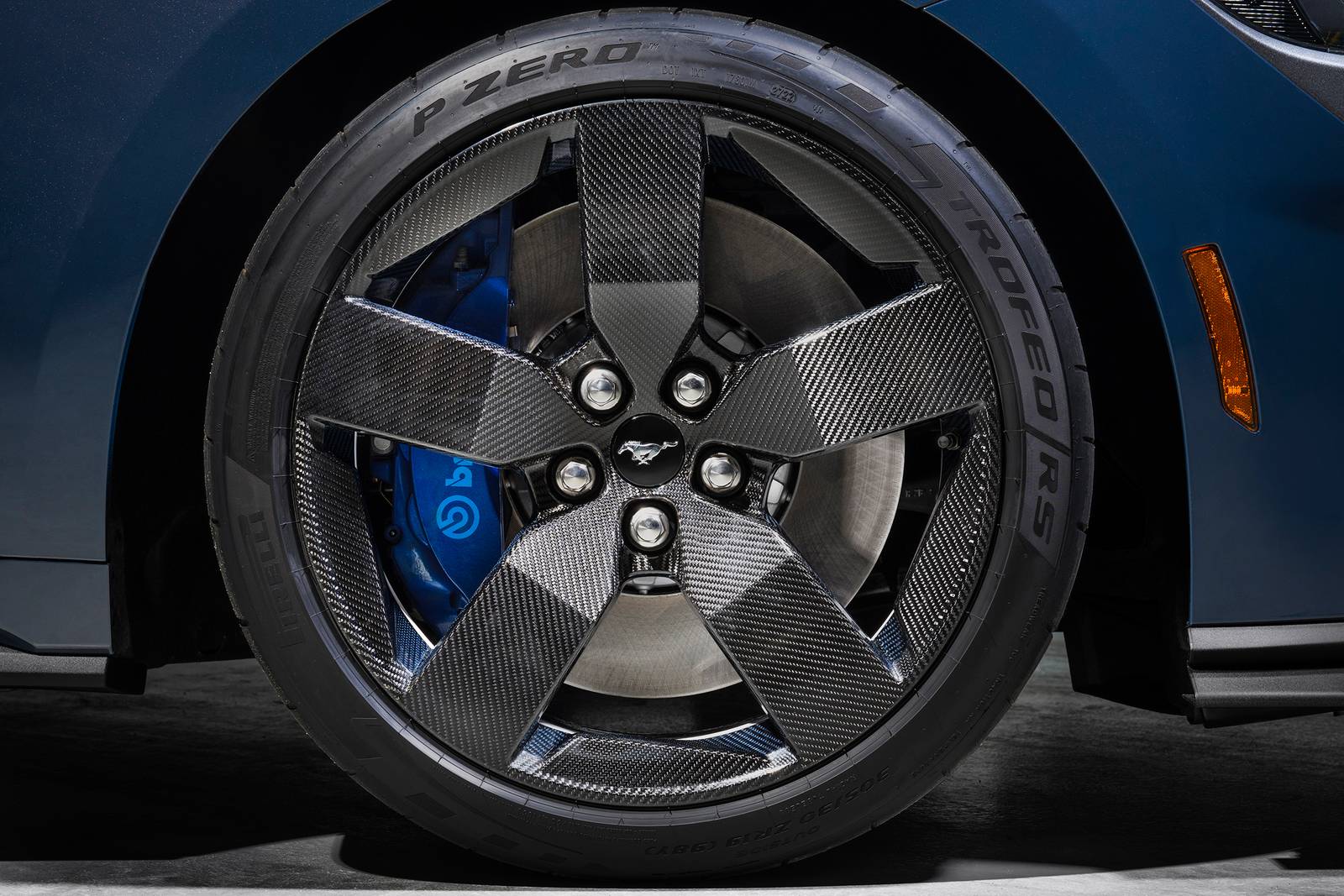 2025 Ford Mustang exterior W