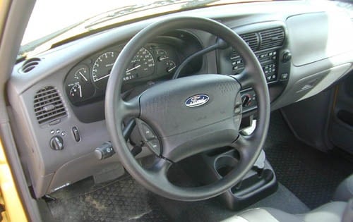 2001 Ford Ranger interior I