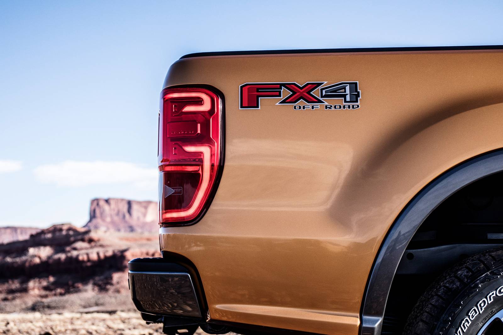 2020 Ford Ranger front safety EDETAIL