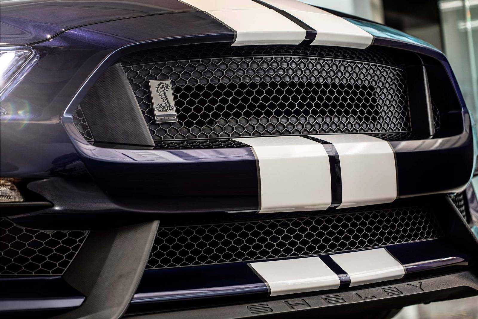 2019 Ford Shelby GT350 exterior FBDG