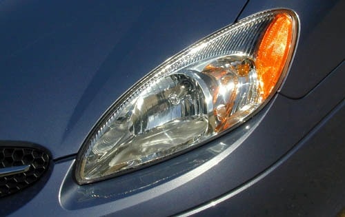 2000 Ford Taurus exterior EDETAIL