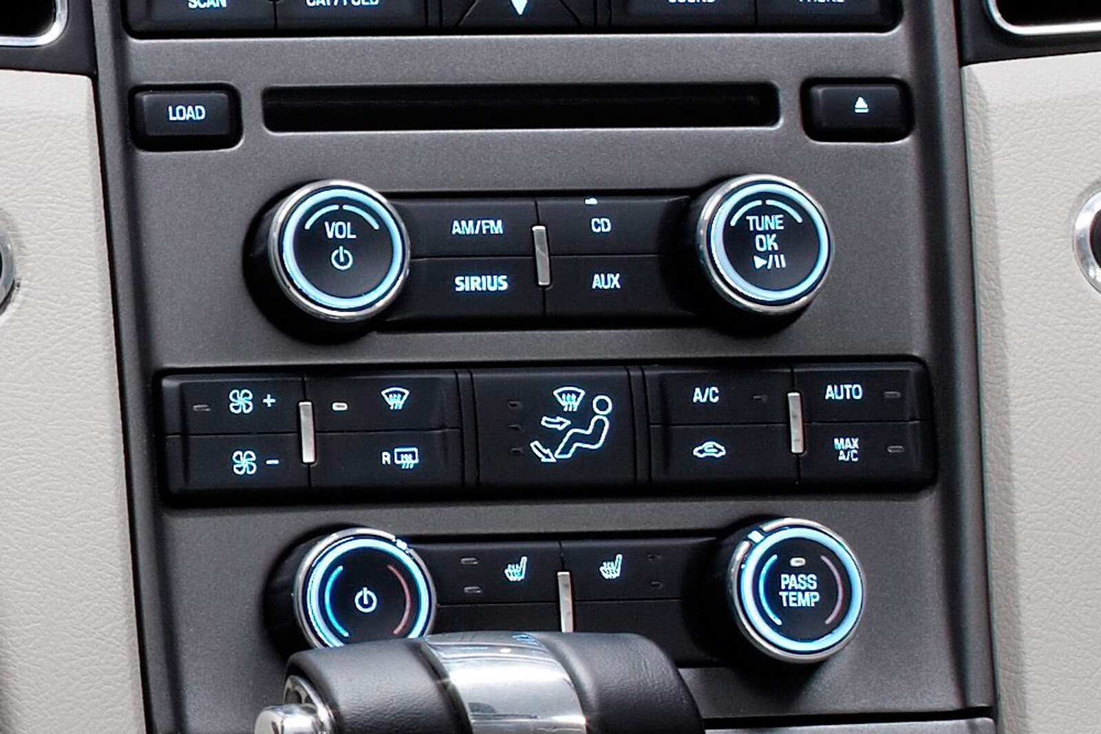 2010 Ford Taurus interior CC