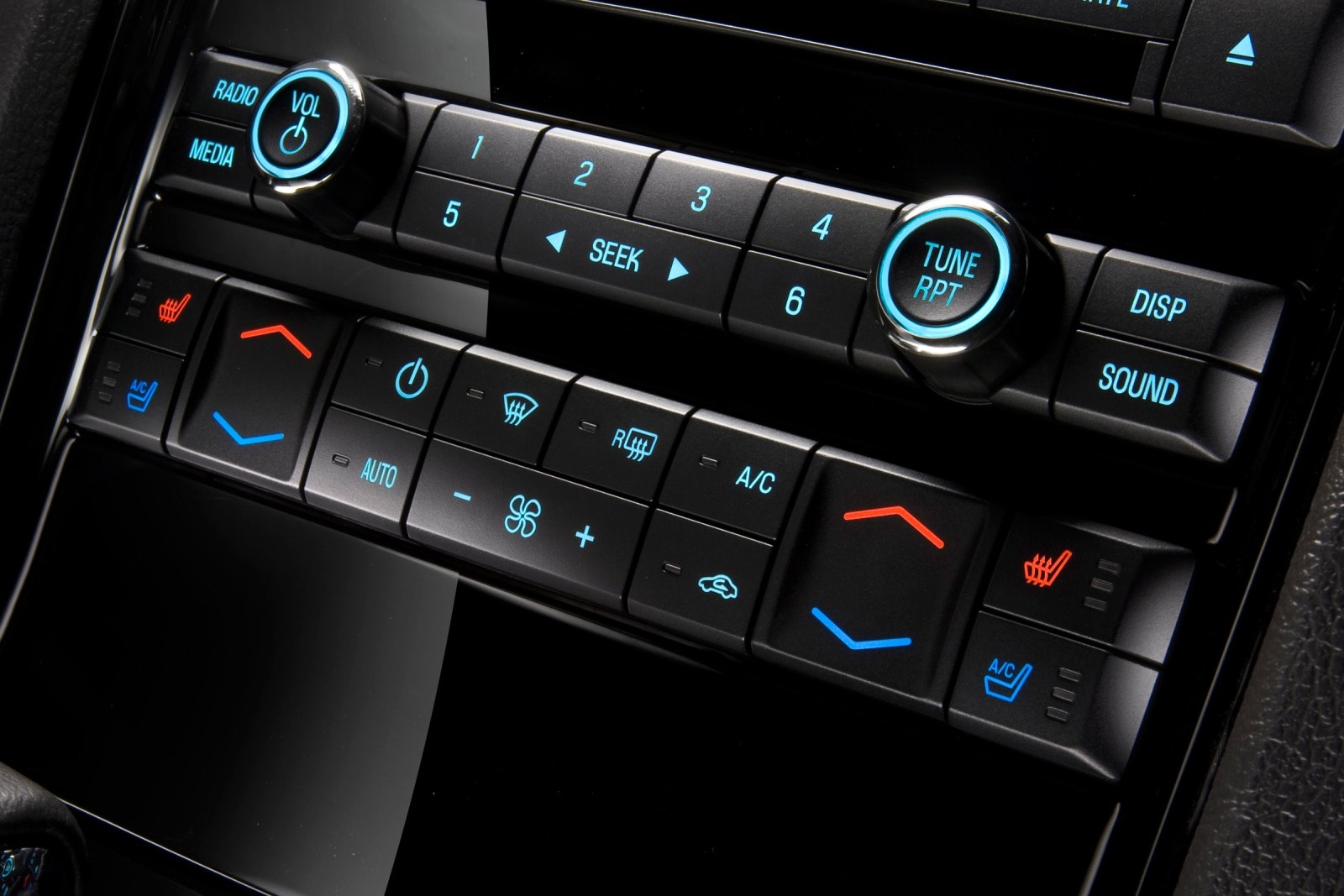 2010 Ford Taurus interior CC