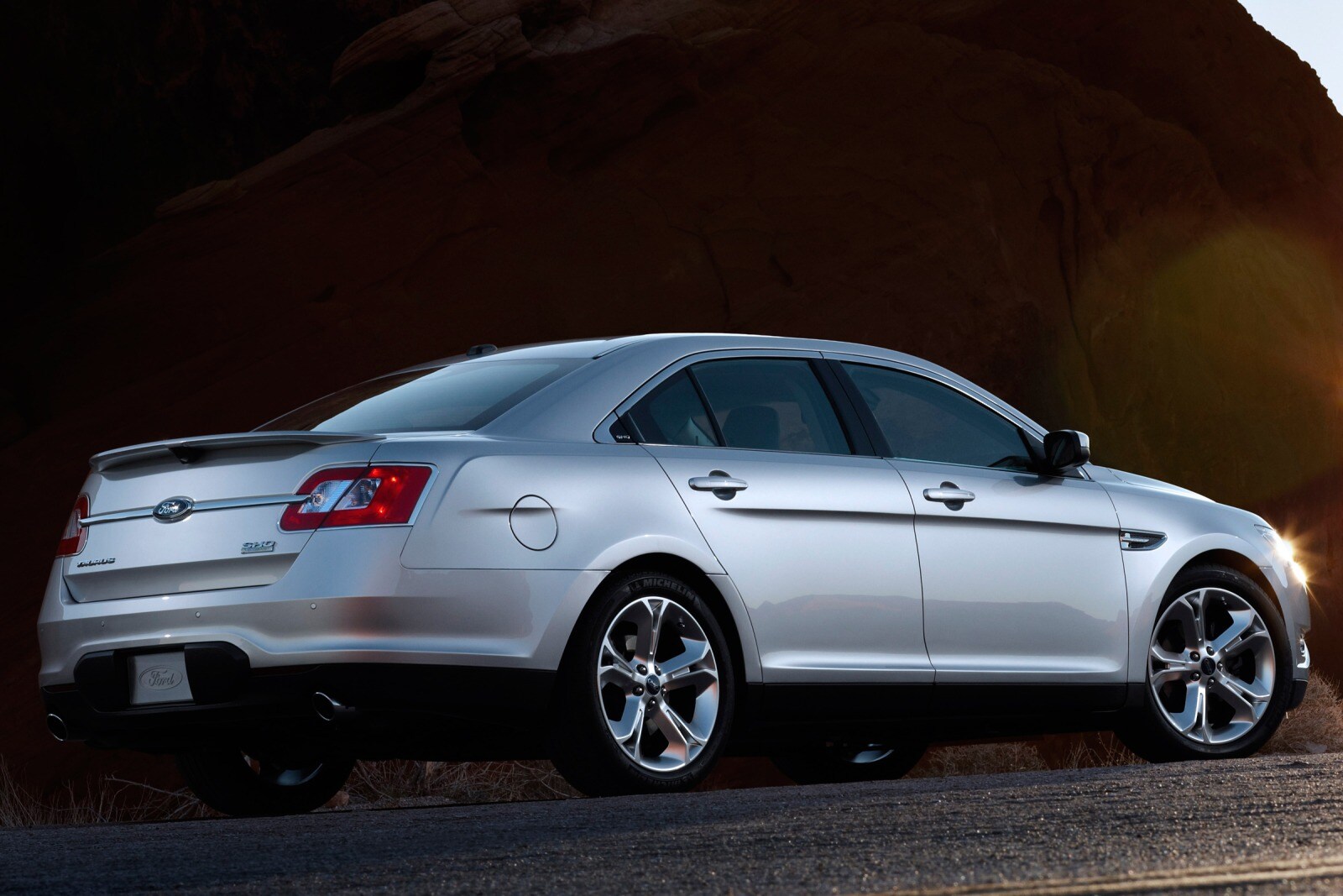 2010 Ford Taurus SHO Sedan Exterior