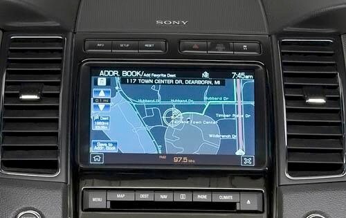 2011 Ford Taurus interior CC