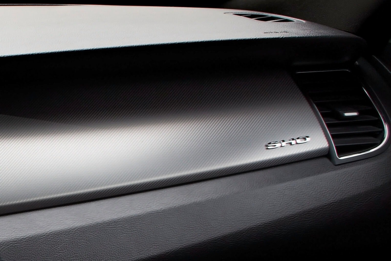 2013 Ford Taurus front safety DETAIL