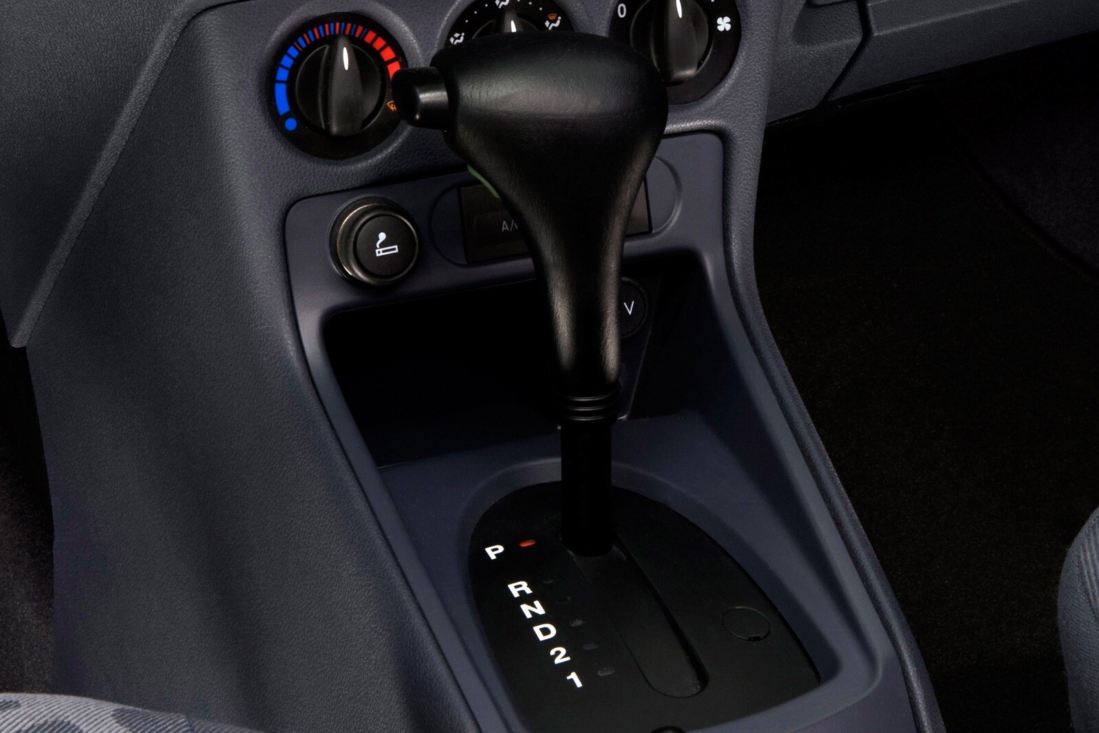 2010 Ford Transit Connect interior SHF