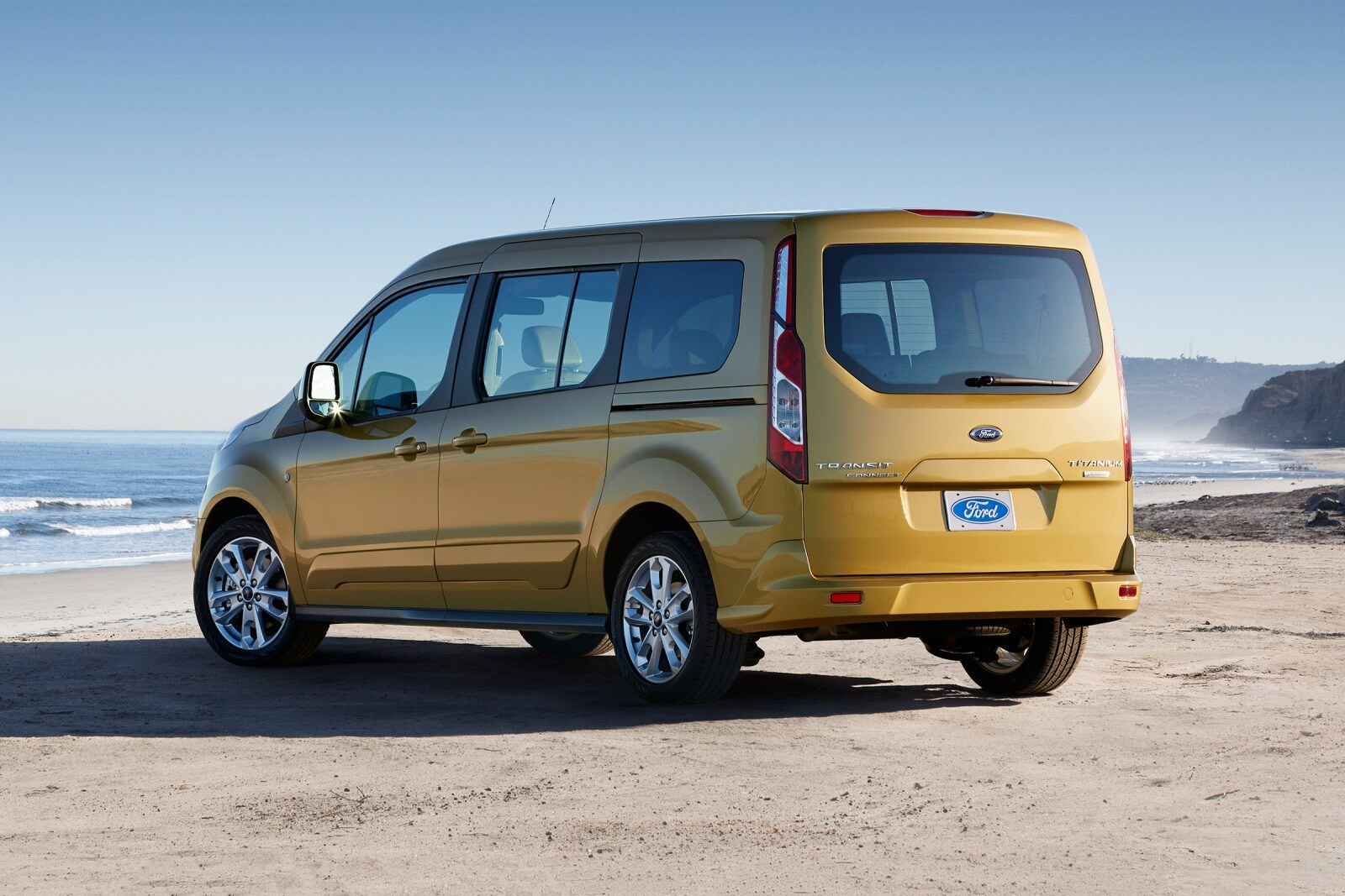 2018 Ford Transit exterior FQ