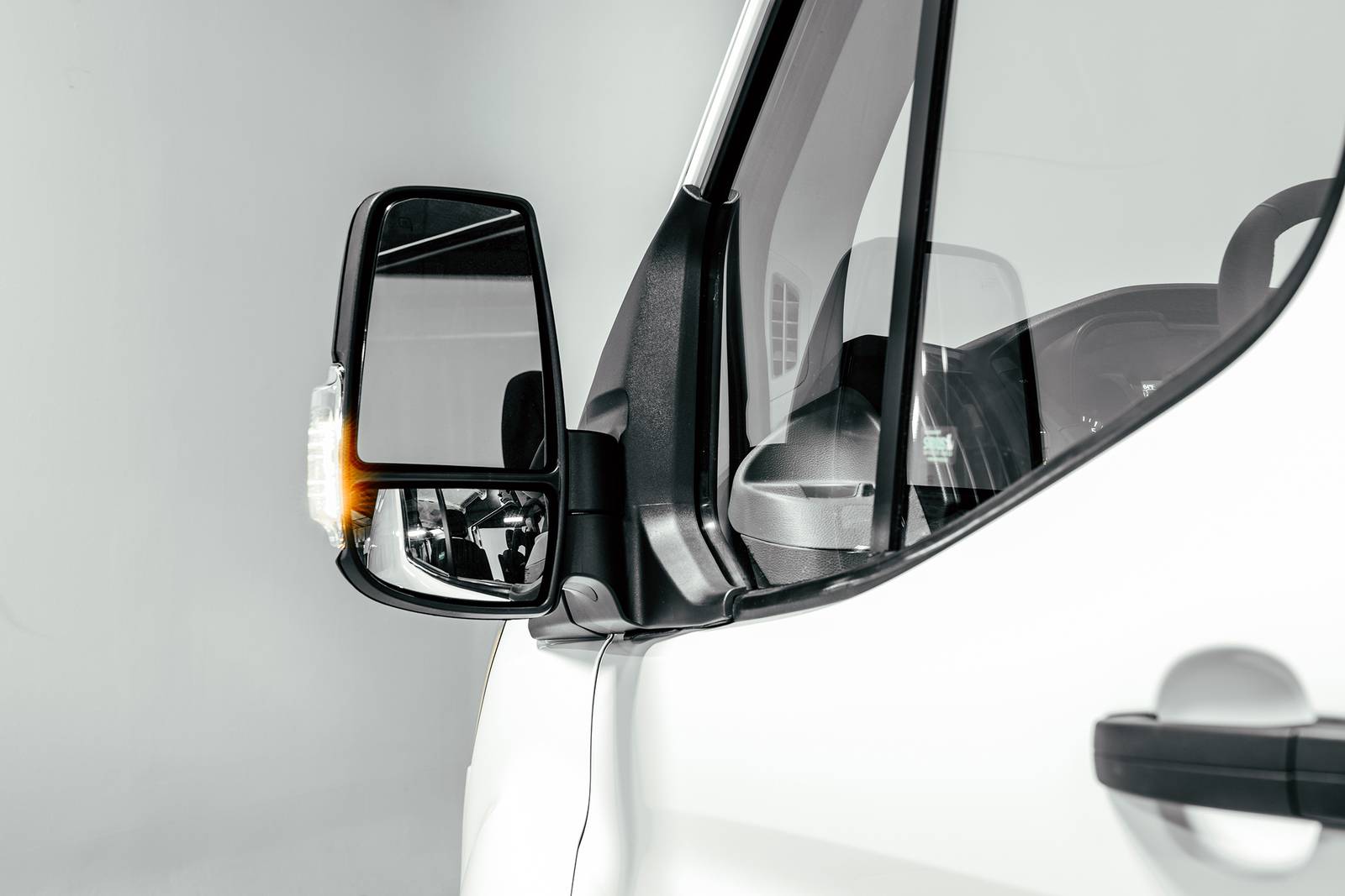 2018 Ford Transit exterior EXM