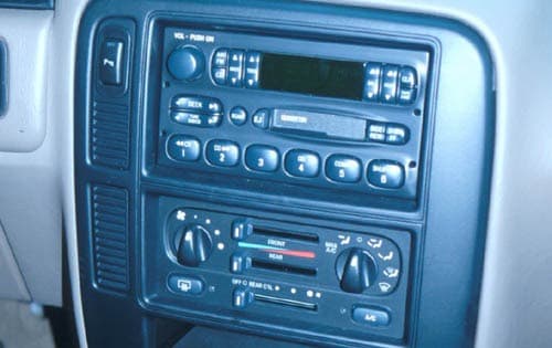 1999 Ford Windstar Cargo interior CC