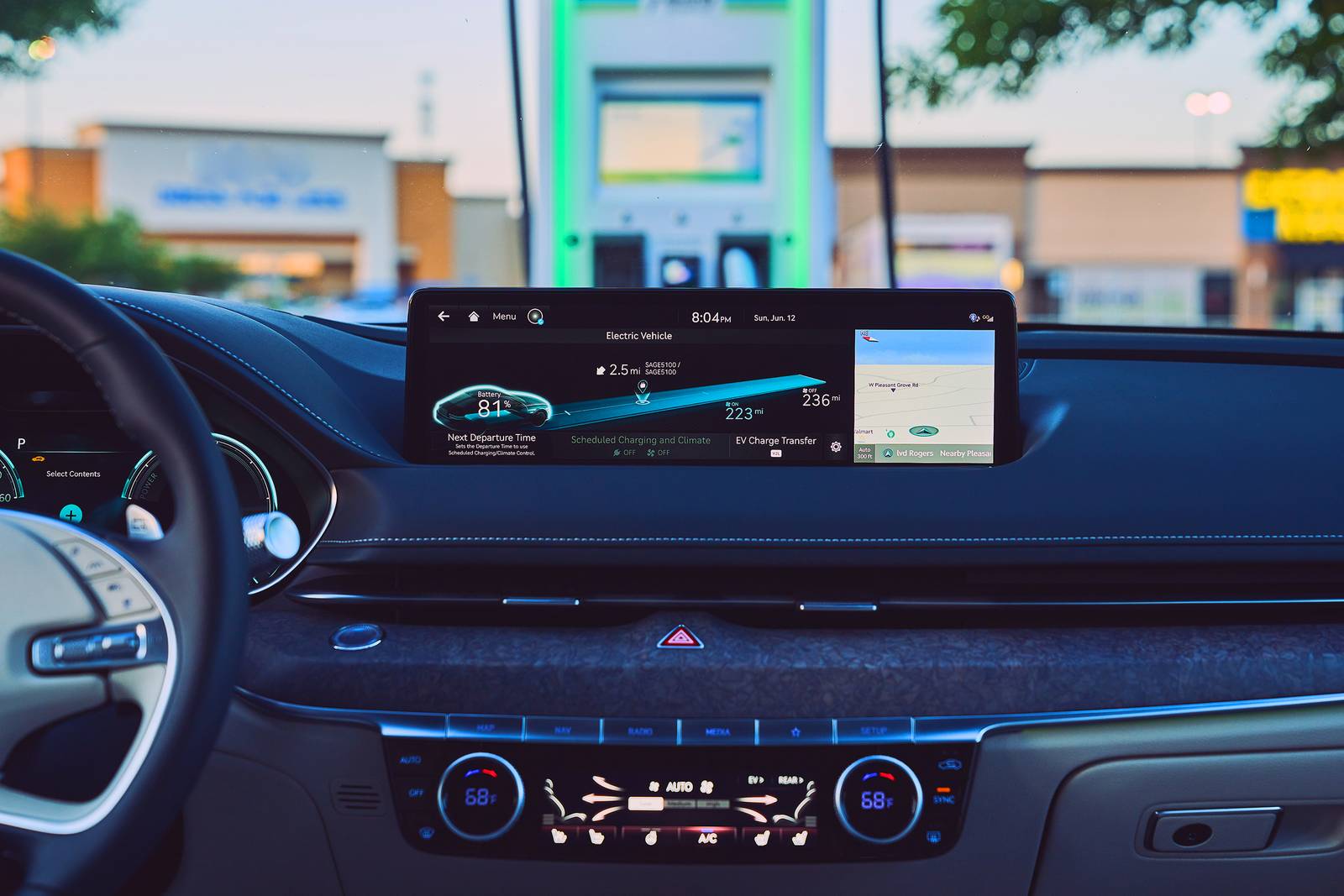 2025 Genesis Electrified G80 interior CC