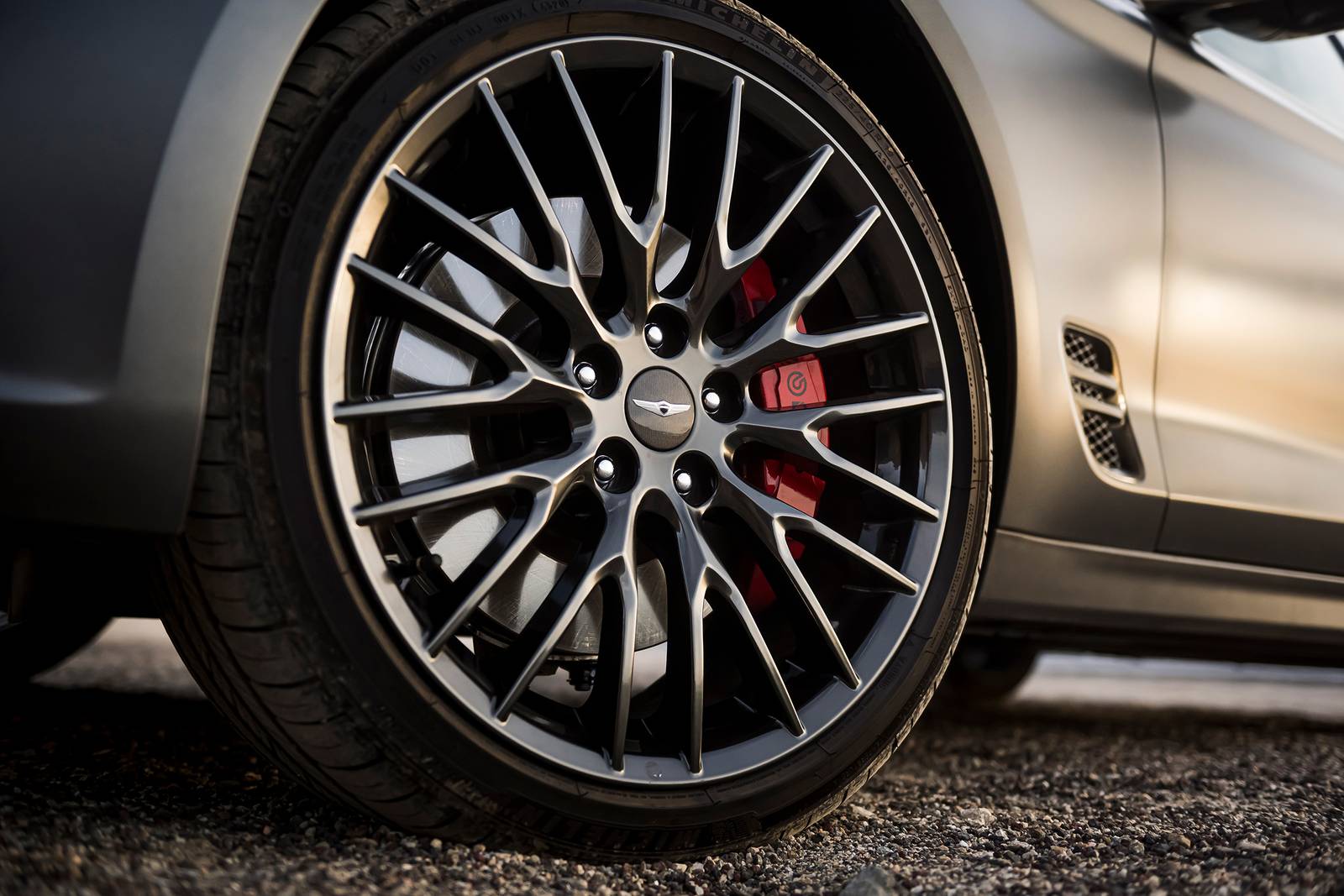 2022 Genesis G70 exterior W