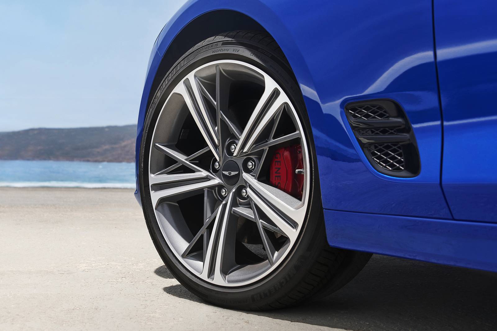 2024 Genesis G70 exterior W