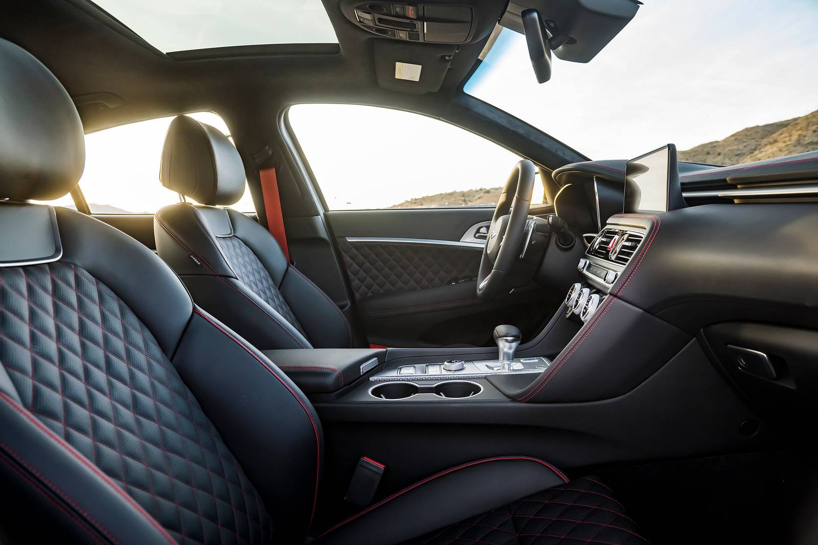 2025 Genesis G70 interior I