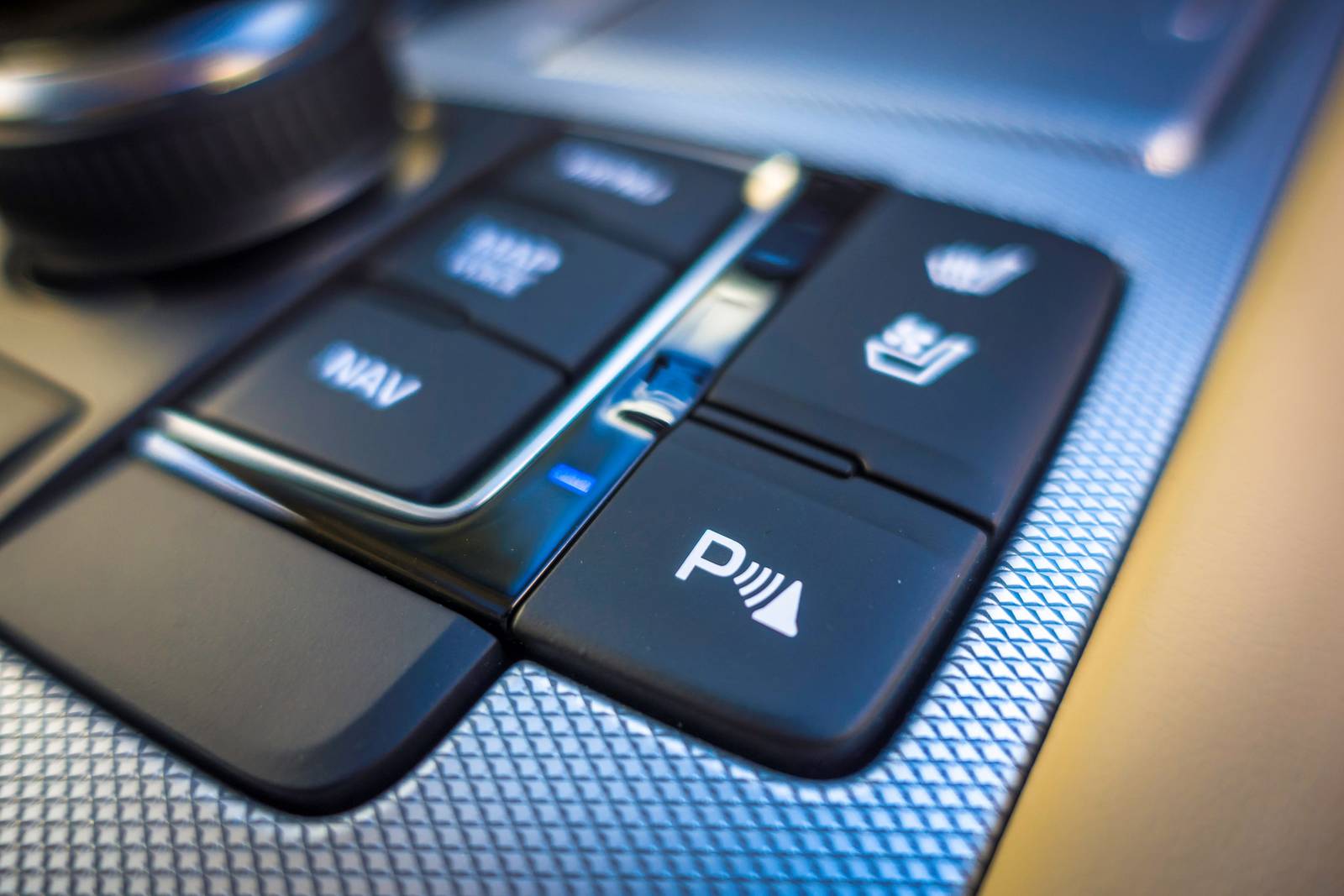 2018 Genesis G80 interior DETAIL