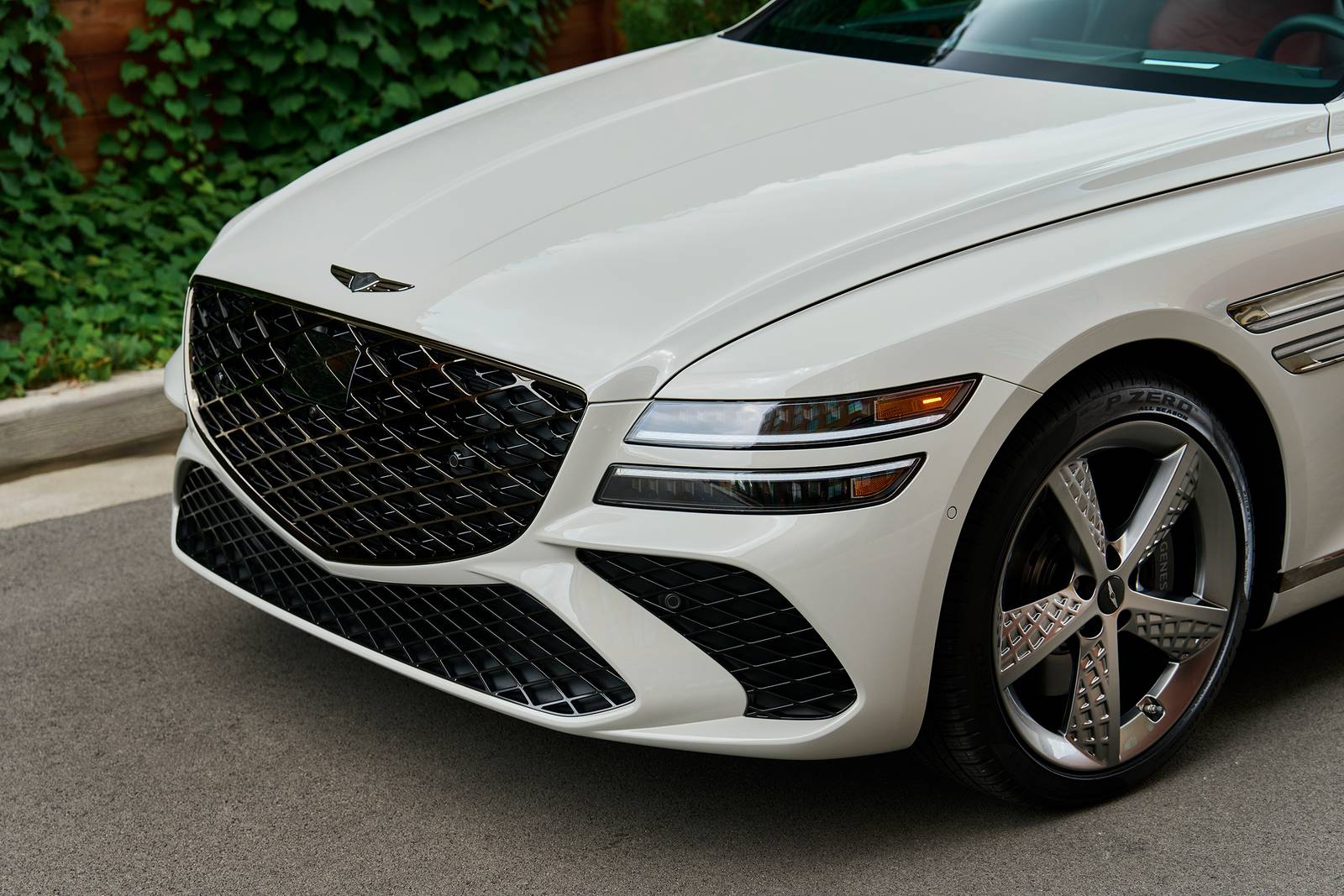 2025 Genesis G80 front safety EDETAIL