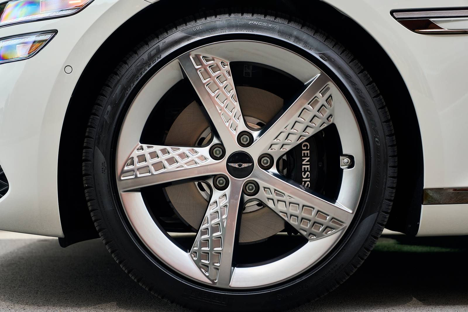 2025 Genesis G80 exterior W