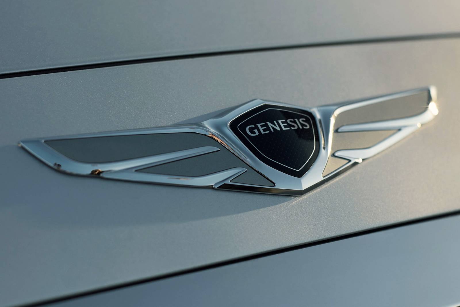 2017 Genesis G90 exterior FBDG