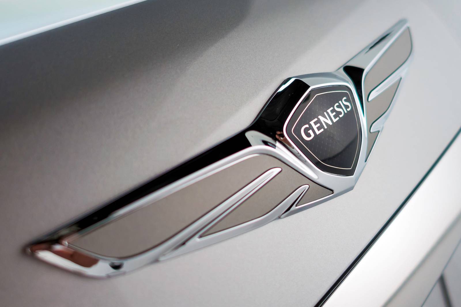 2017 Genesis G90 exterior RBDG