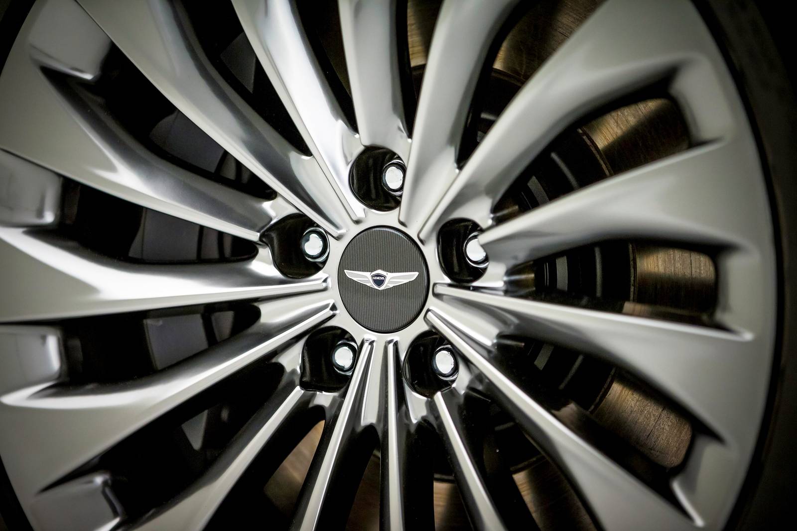 2017 Genesis G90 exterior W