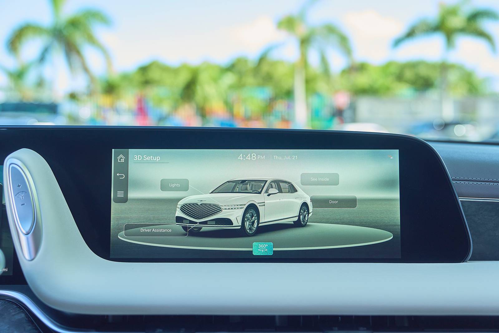 2025 Genesis G90 interior CC