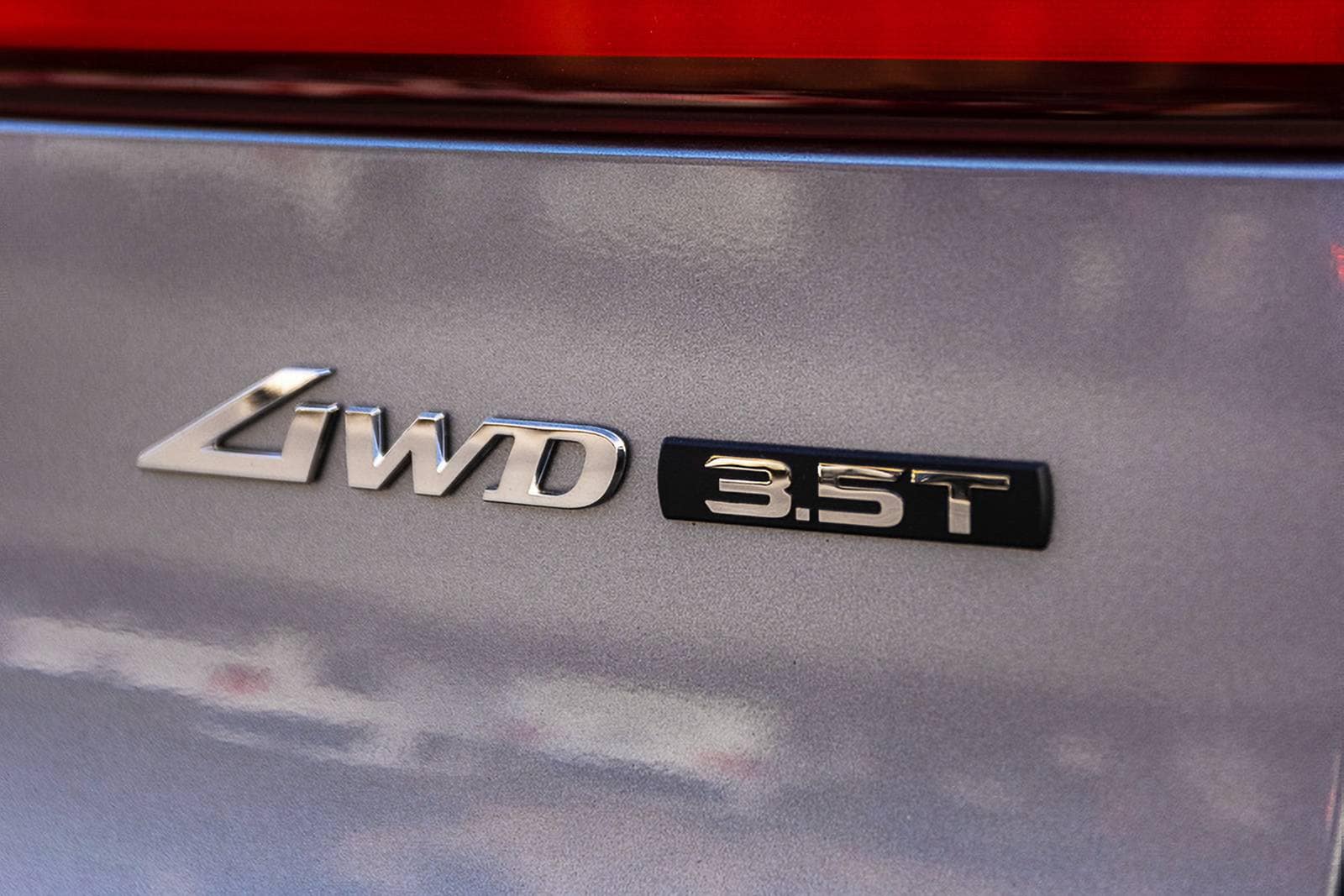 2022 Genesis Gv70 exterior RBDG