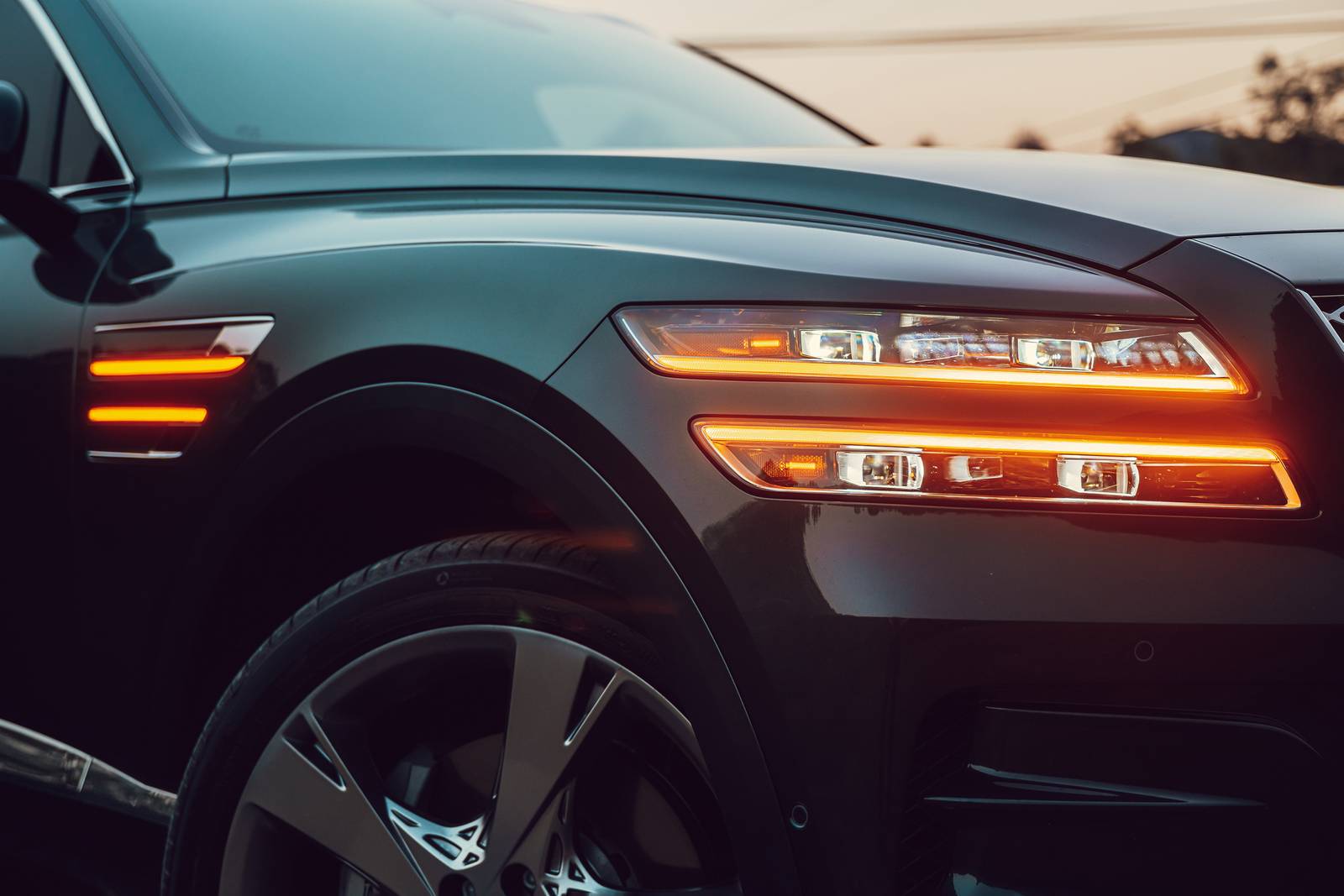 2021 Genesis GV80 front safety EDETAIL