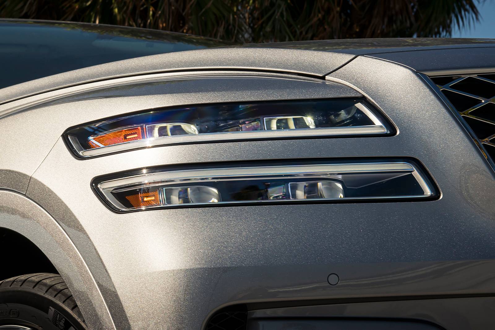 2021 Genesis GV80 front safety EDETAIL