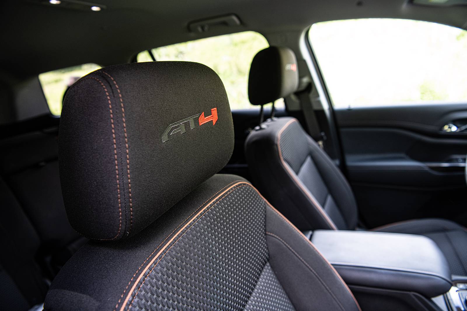 2020 Gmc Acadia interior DETAIL