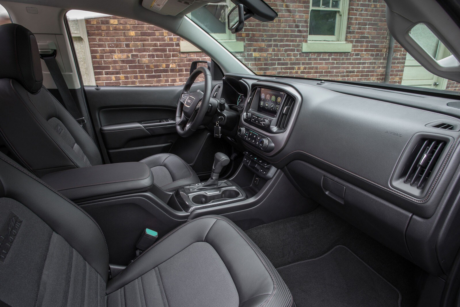 2017 Gmc Canyon interior I