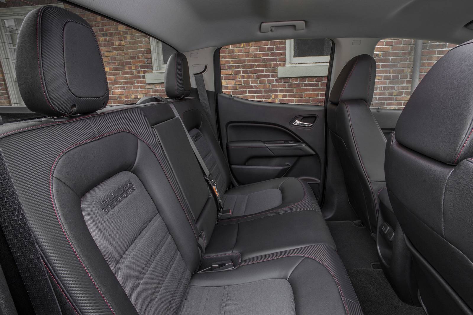 2018 Gmc Canyon interior RI