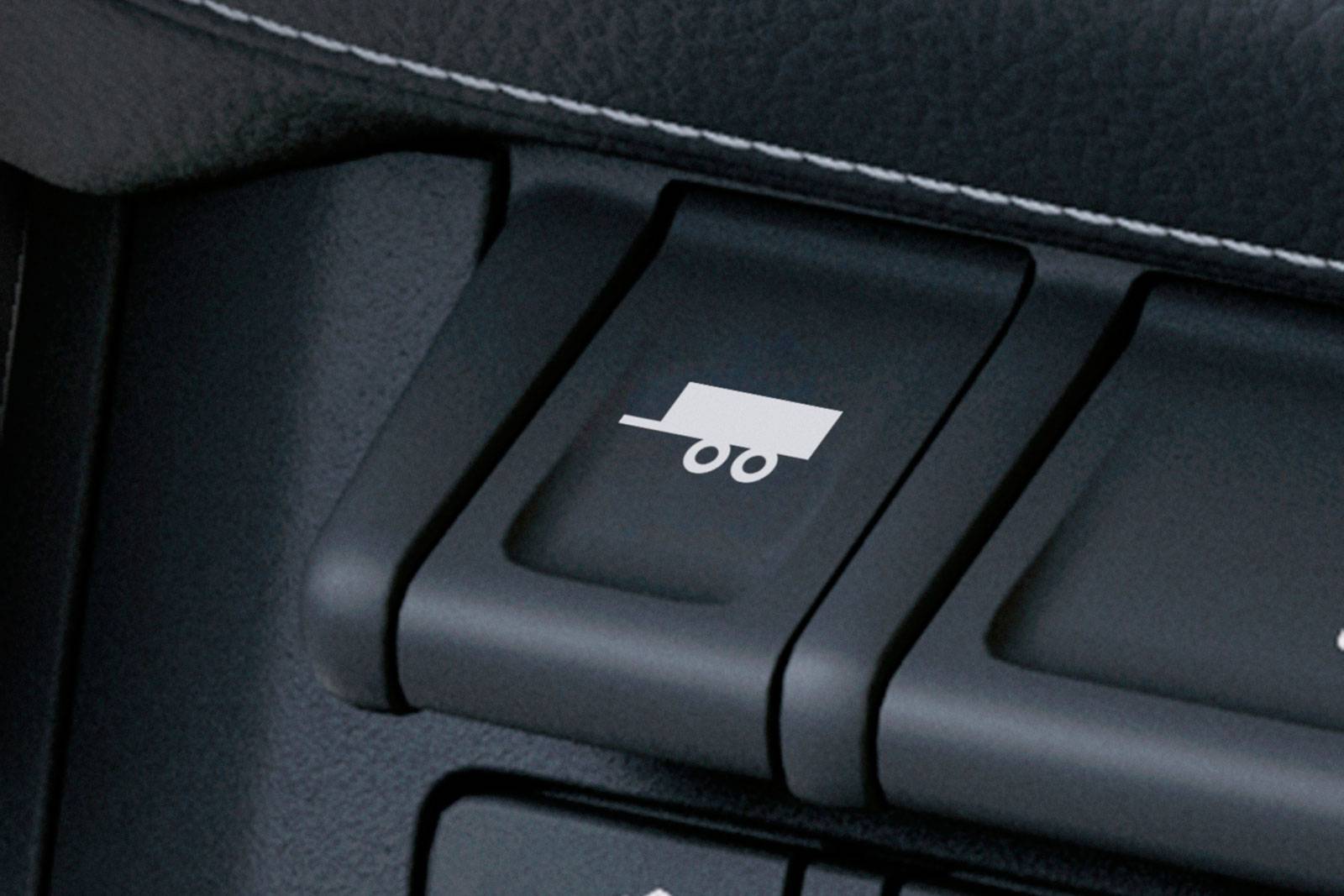 2018 GMC Canyon front safety DETAIL