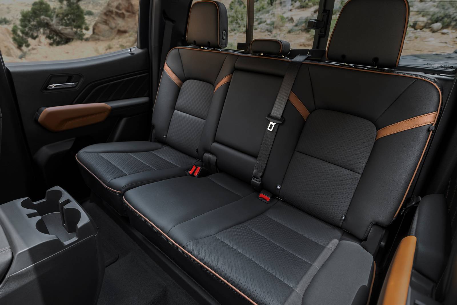 2023 Gmc Canyon interior RI