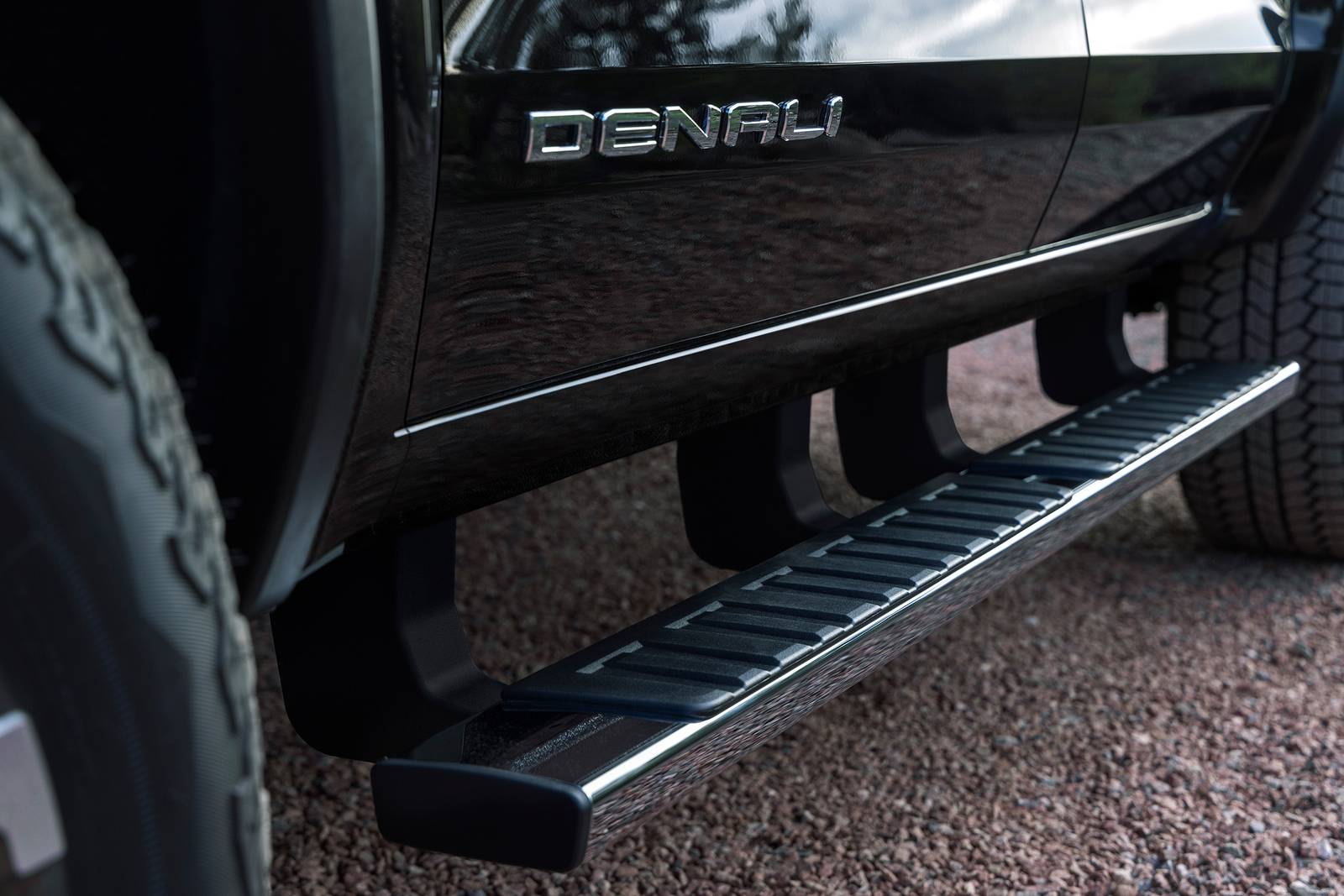 2025 GMC Canyon exterior EDETAIL