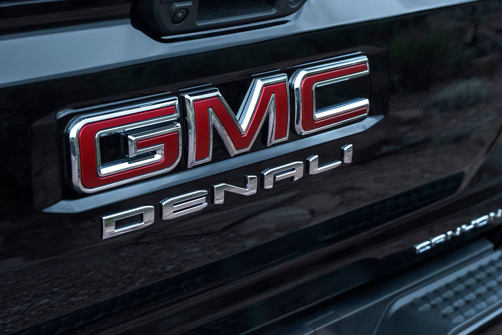 2025 GMC Canyon exterior RBDG