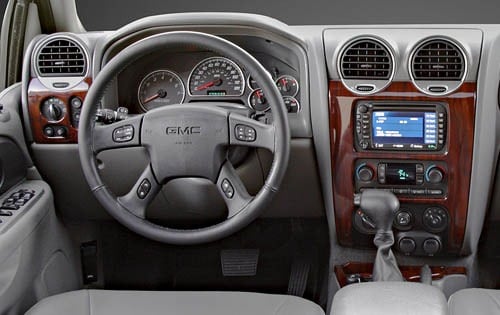 2005 GMC Envoy interior D