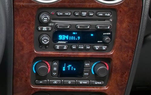 2006 GMC Envoy interior CC