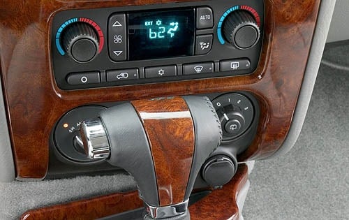 2006 GMC Envoy interior CC