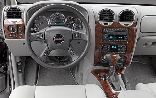 2007 GMC Envoy front safety D