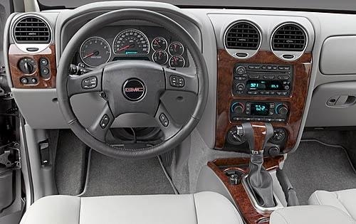 2008 GMC Envoy front safety D