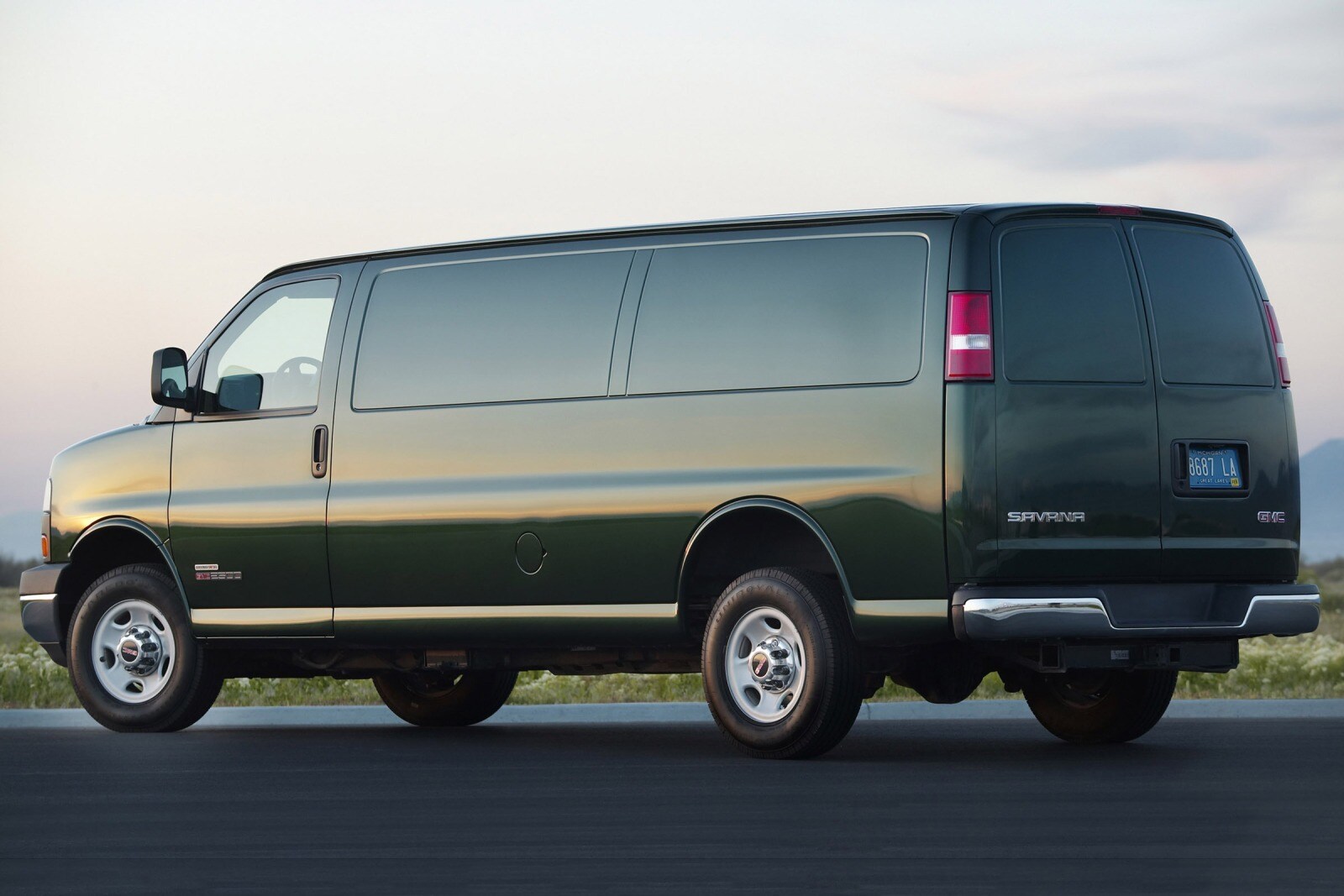 2012 GMC Savana Cargo 2500 Cargo Van Exterior