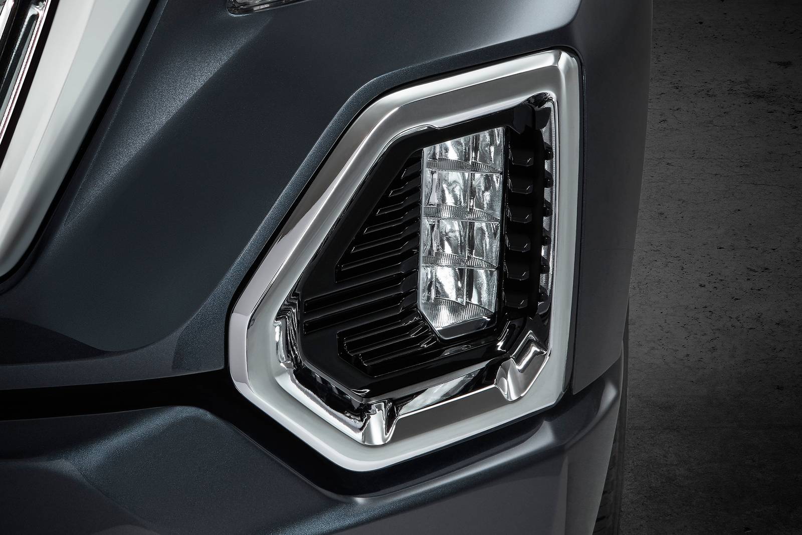 2019 Gmc Sierra exterior FOG