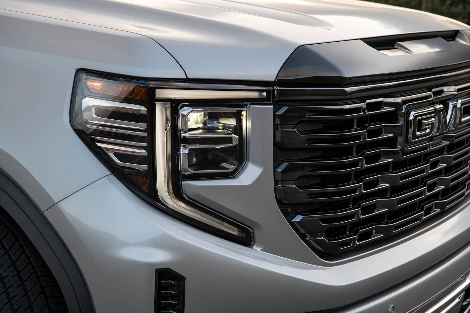 2024 Gmc Sierra exterior EDETAIL
