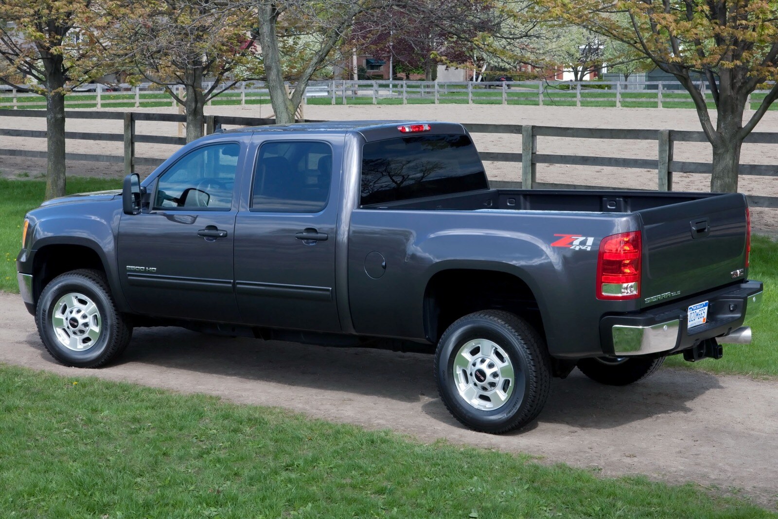 2012 GMC Sierra 2500HD SLE Crew Cab Pickup Exterior