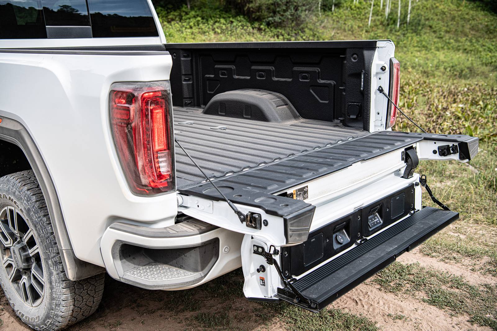 2020 Gmc Sierra exterior EDETAIL